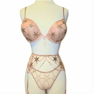 🆕Victoria's Secret Rose Gold Starstruck Bombshell, Garter & Thong - 32D/XS-S/S